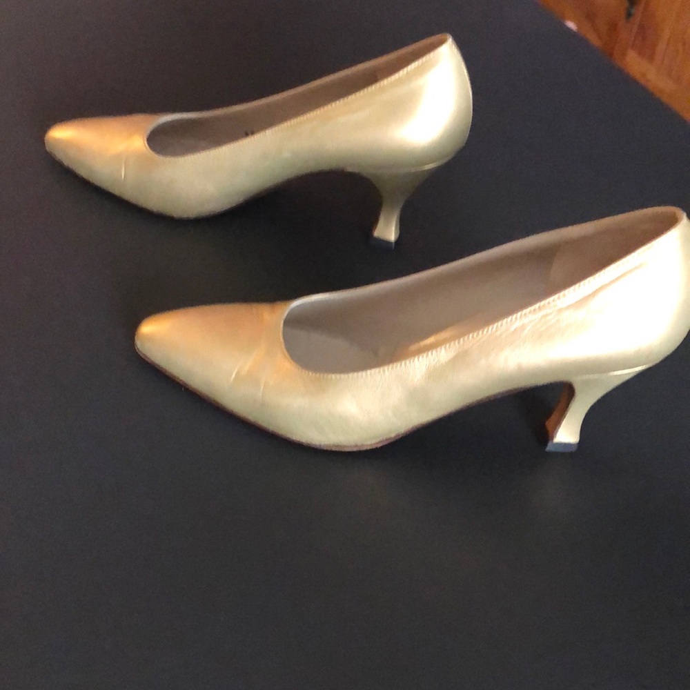 Bruno Magli Sz 6.5 Pump